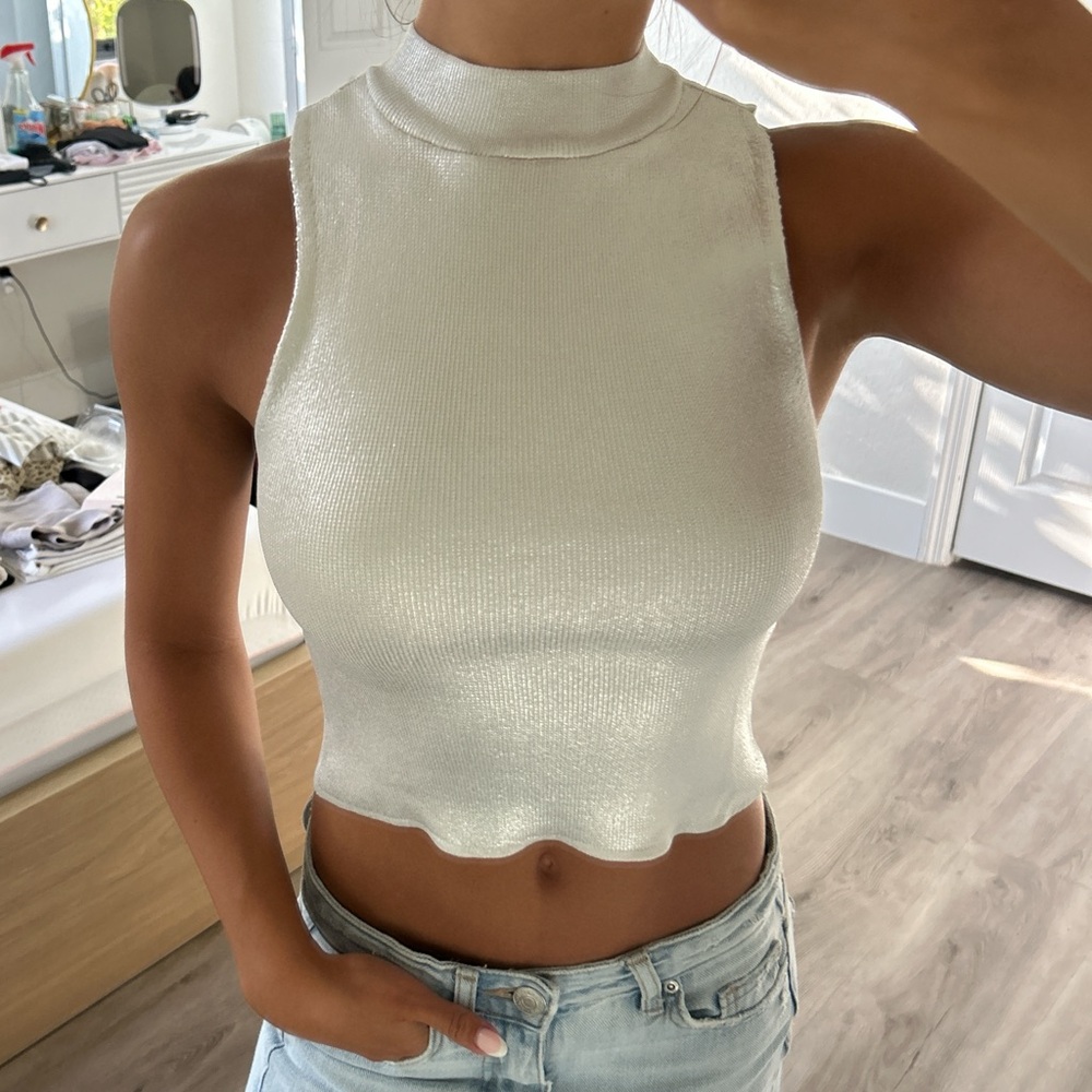 Mango Silver Sleeveless Crop Tank Top